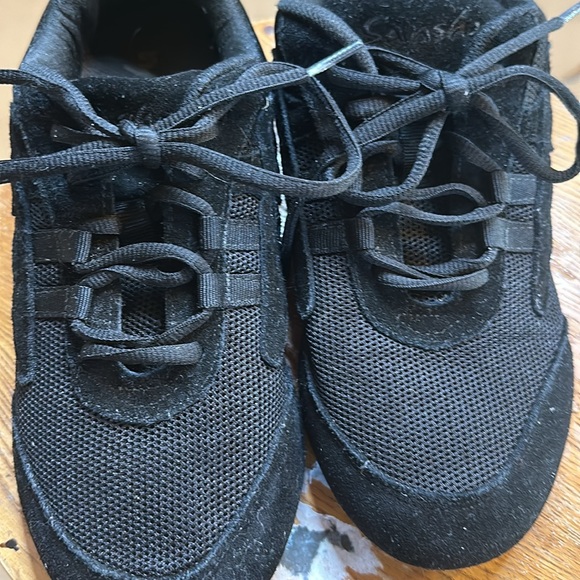 Lovely like new Sansha silhouette dance shoes in a 10M it’s more like a size 8. - Picture 6 of 7
